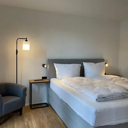 Apartamento Stadtvilla Mit Pool