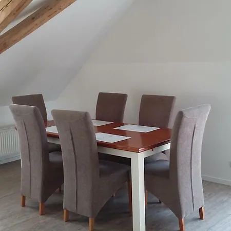 Apartment Stadtvilla Mit Pool